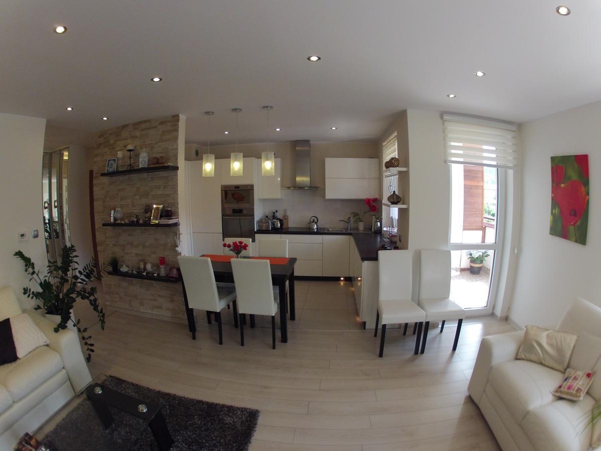 Apartament Alicja Lägenhet Wałbrzych Exteriör bild